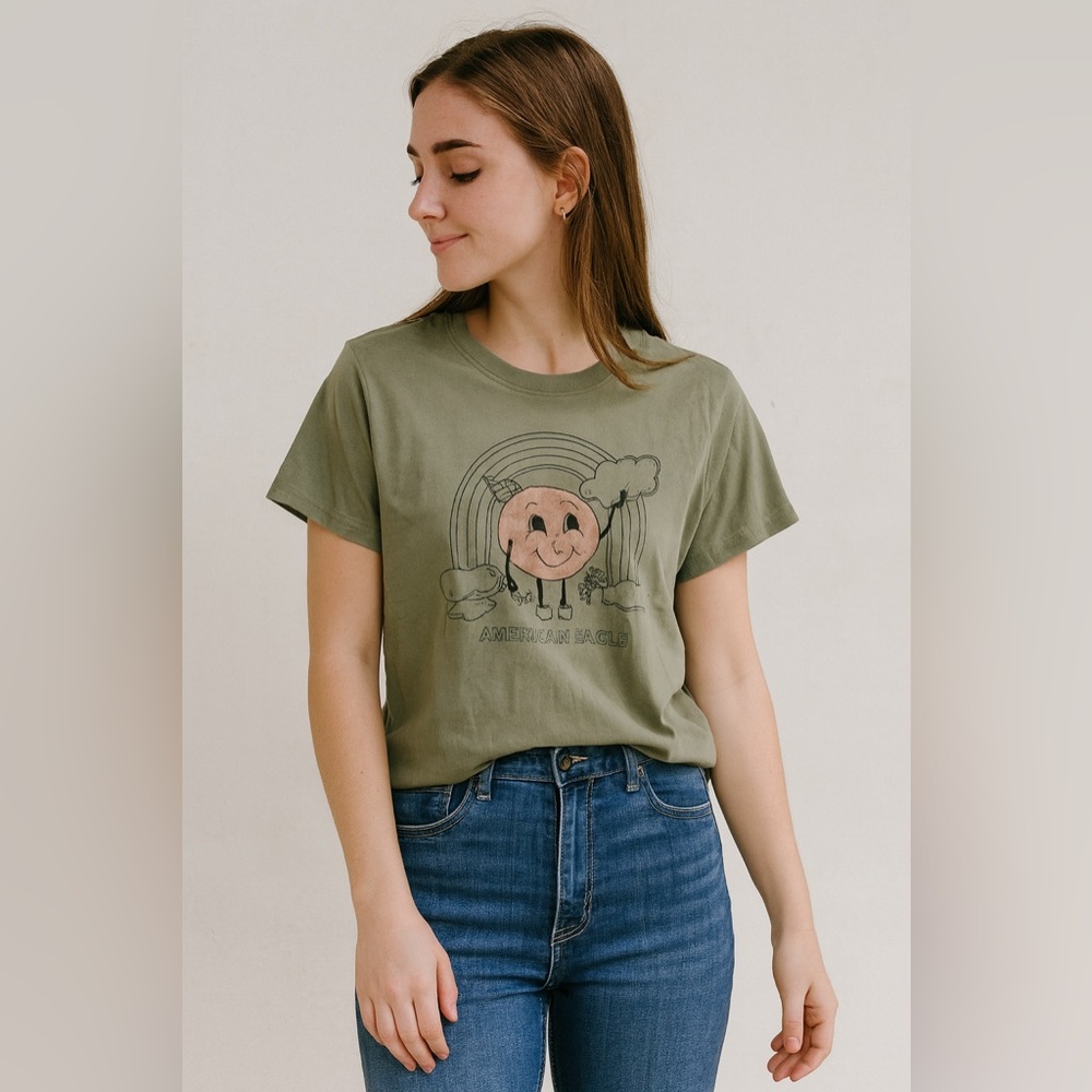 American Eagle Cherry Relaxed Fit T-Shirt M NWT